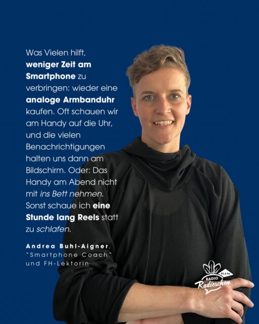 Wie machen uns Smartphones und Apps abhängig?😵‍💫Und wie können wir wieder weniger Zeit am Bildschirm verbringen? Das besprechen wir im Podcast mit Andrea Buhl-Aigner. Die ehemalige FH-Studentin unterrichtet seit 2015 am Campus und ist selbstständiger “Smartphone Coach”. 📱 Mehr hört ihr bei eurem Podcast-Anbieter! Sucht am besten nach “Meet Your Prof” und “Radio Radieschen”🫜📻 #online #digitaldetox #socialmedia #handysucht #smartphone